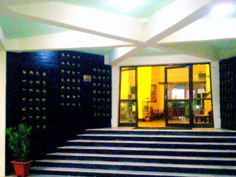 Hotel Bharatpur Ashok Exterior foto