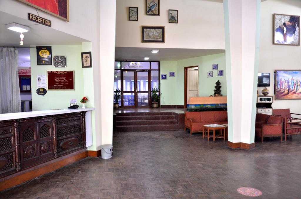 Hotel Bharatpur Ashok Exterior foto